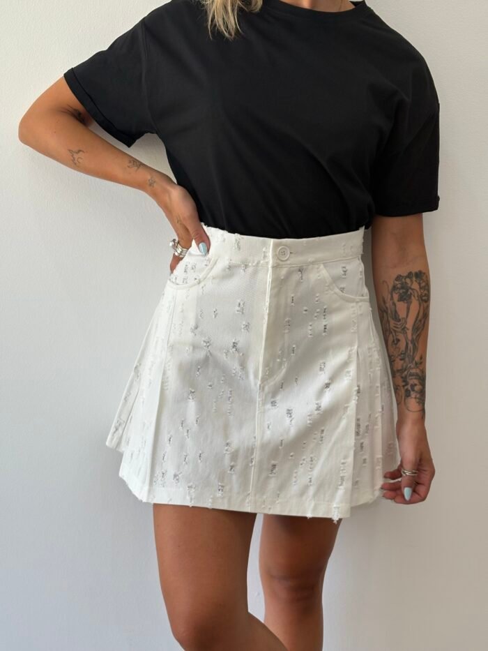 White prive jean skirt - Image 2