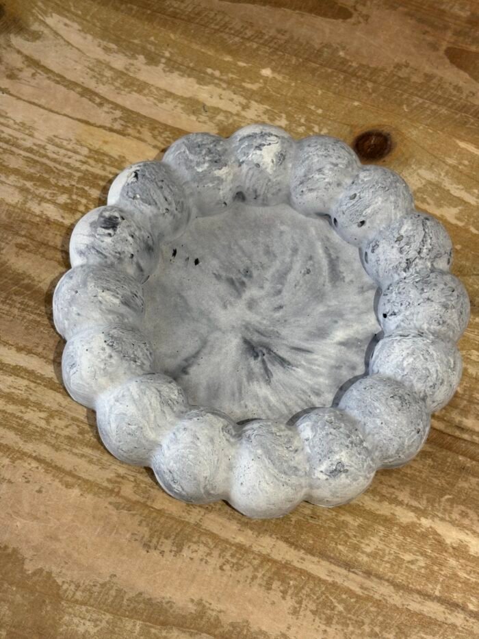 Grey bubble tray - Image 1