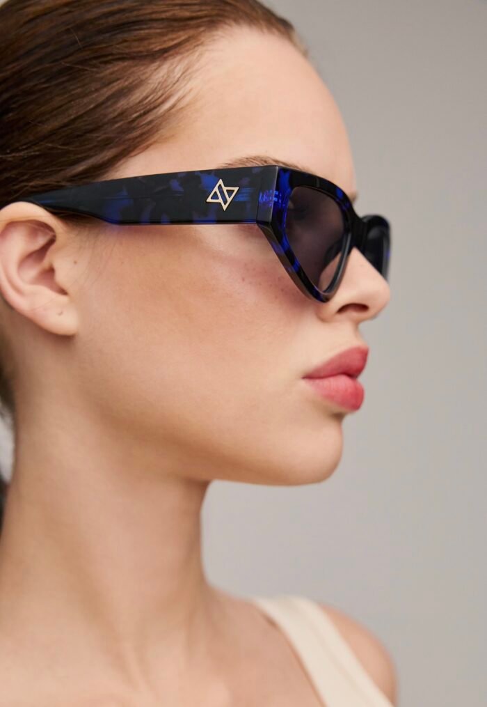 Melania blue - Image 1