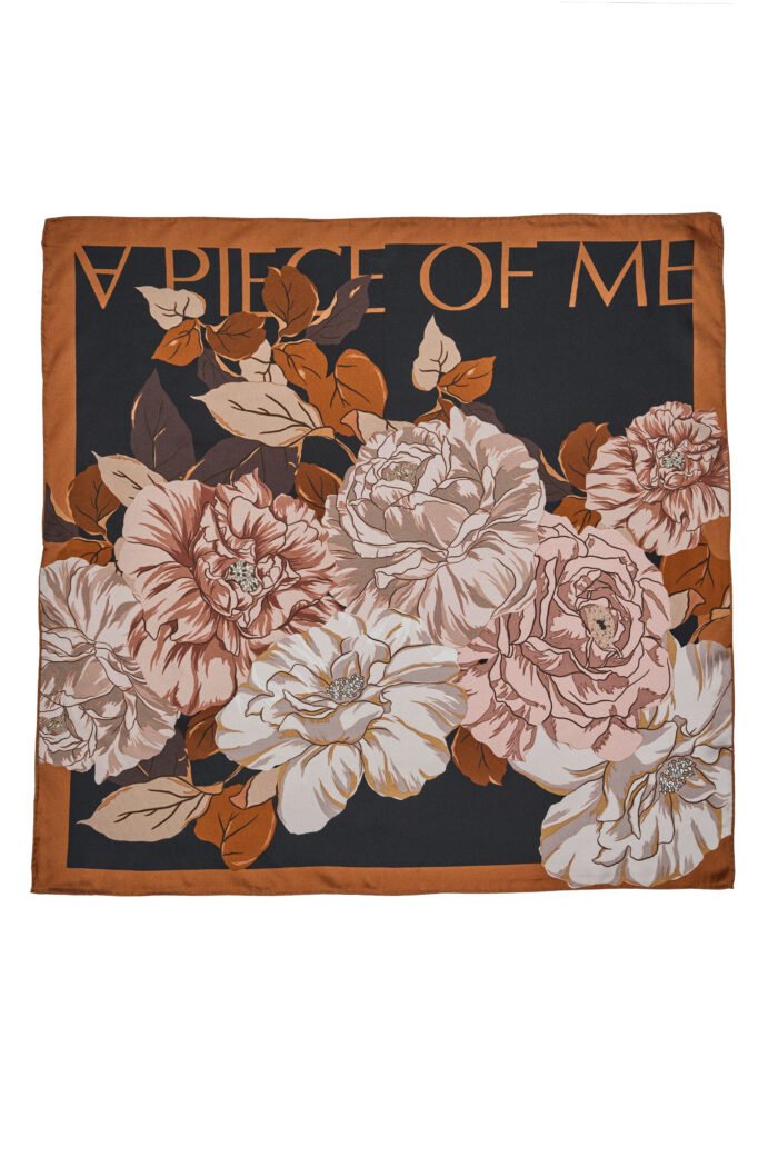 Being flowers scarf - Image 1