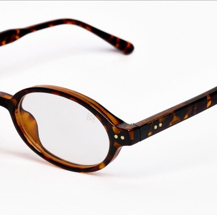 Odie brown eyewear - Image 4