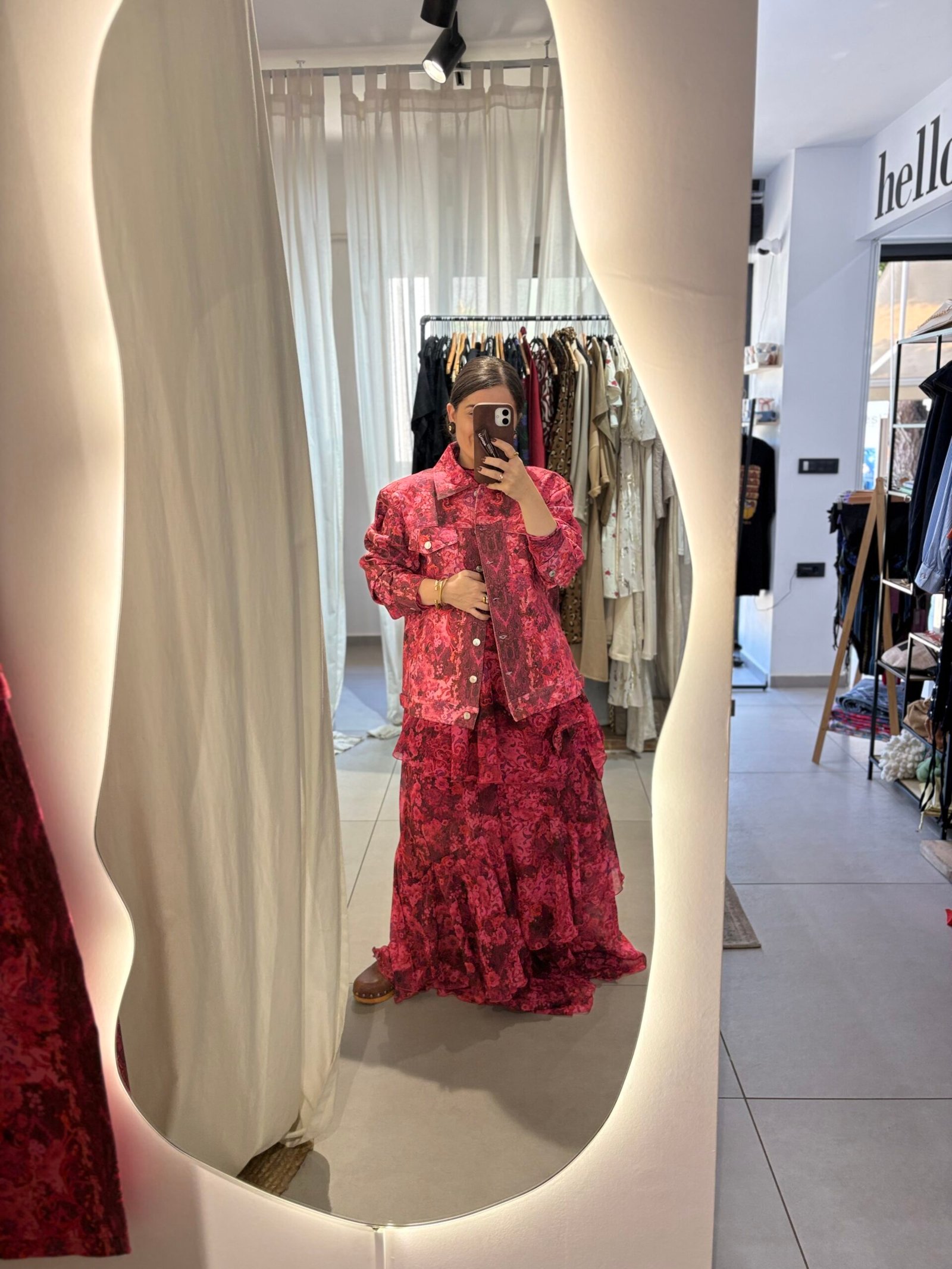 IMG_5733 Heyden fuschia maxi skirt - Image 4