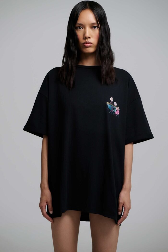 Ada oversized t-shirt - Image 1