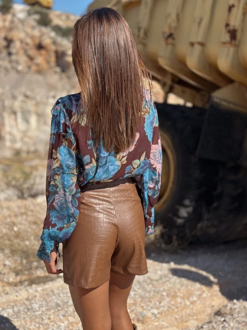 IMG_5883 Brown with blue flowers shirt - Image 3