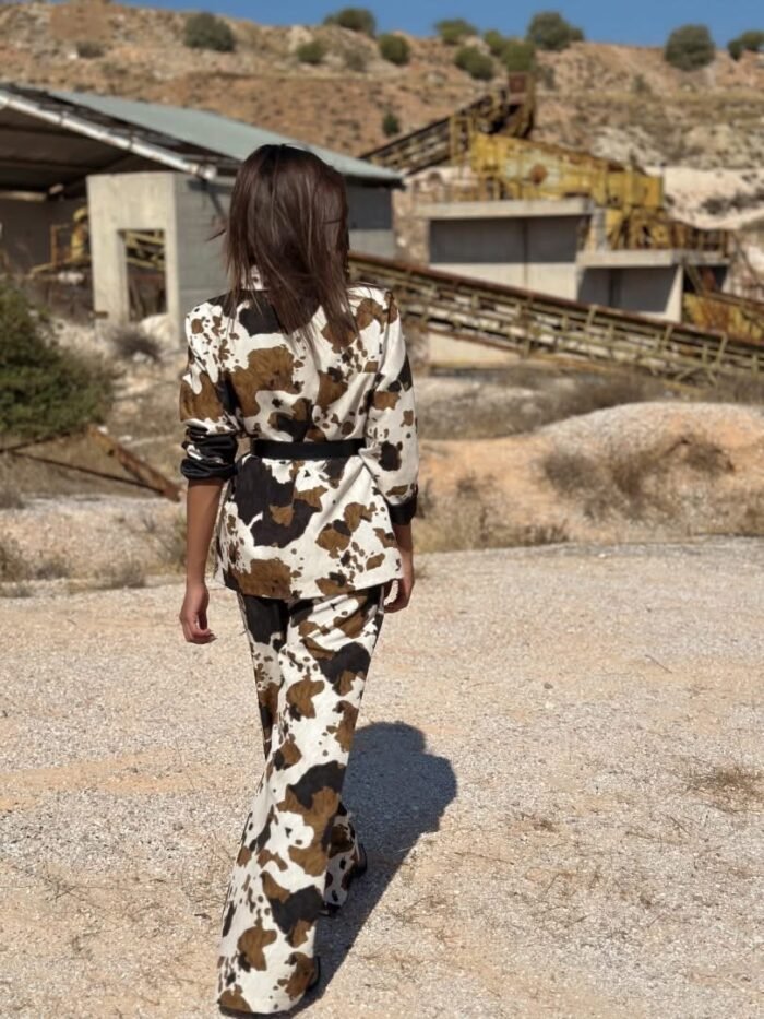 Cow blazer - Image 2