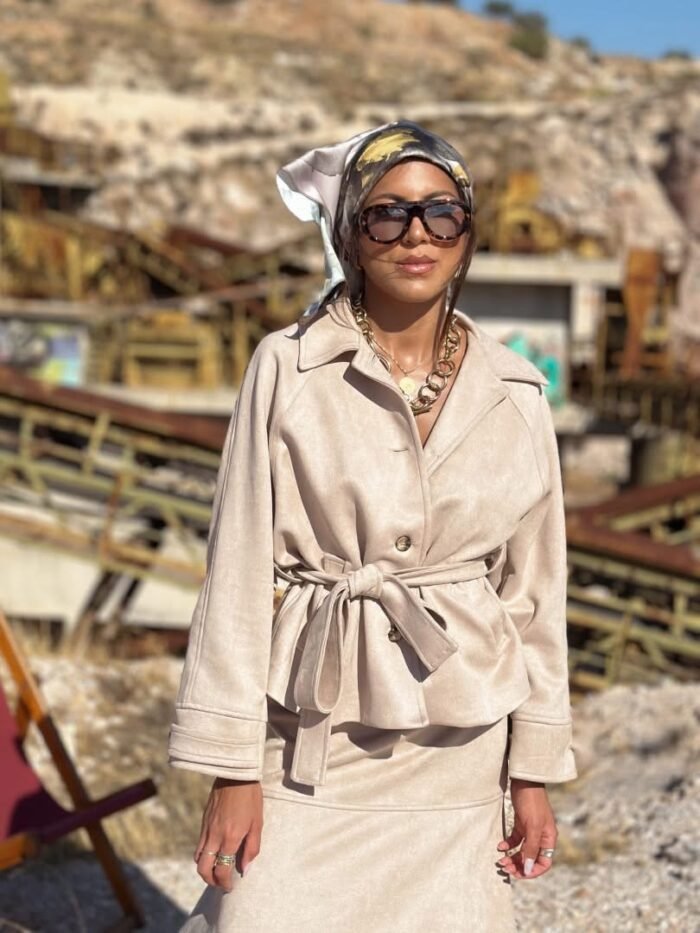Being suede coat - Image 1