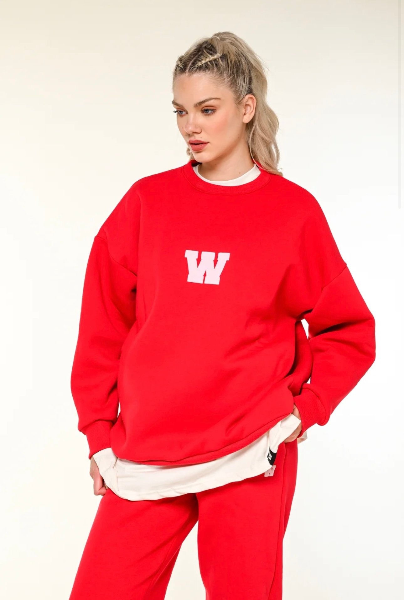 Screenshot W red hoodie - Image 1