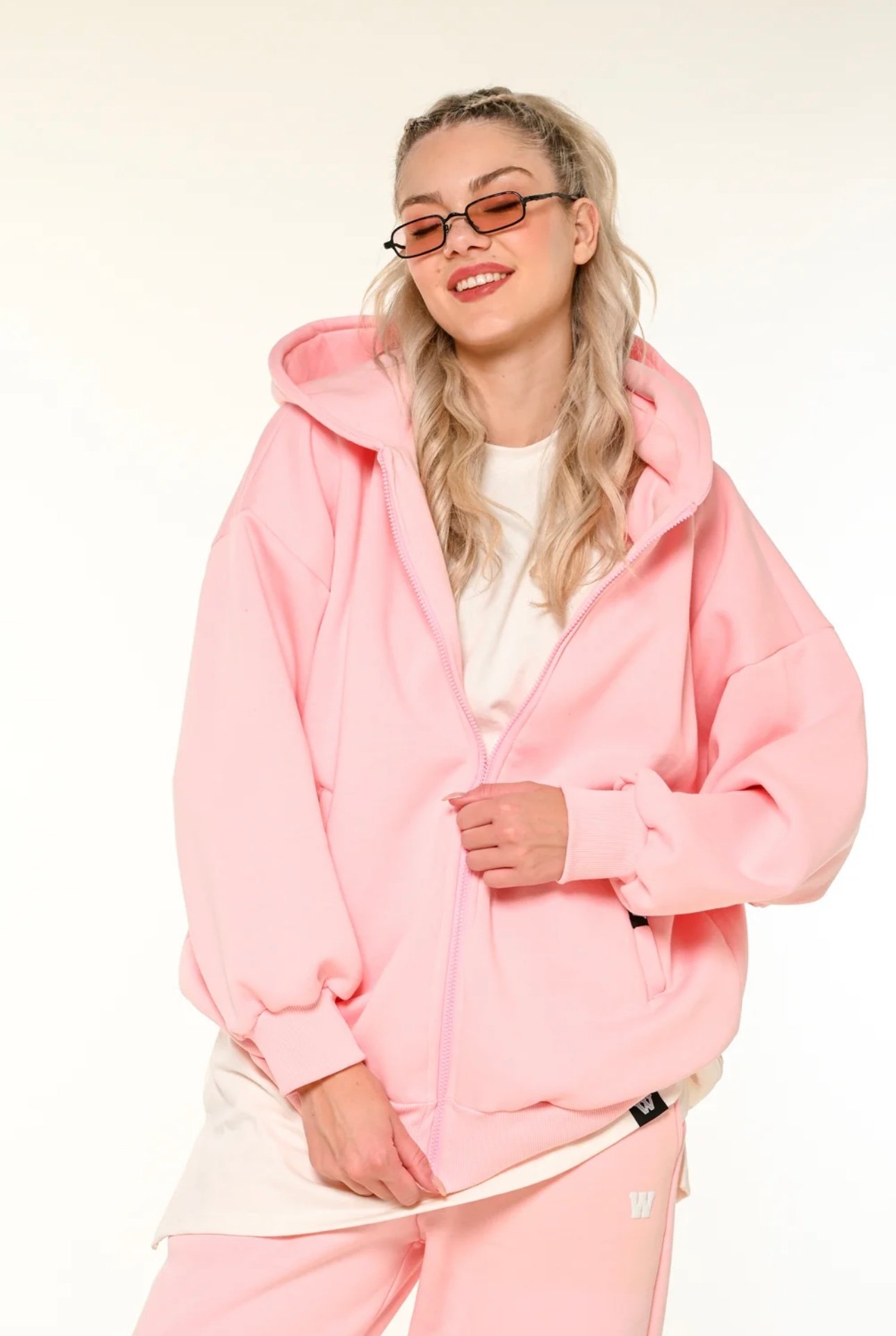 Screenshot W pink hoodie jacket - Image 1