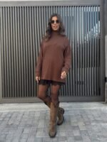 Oversized brown pullover