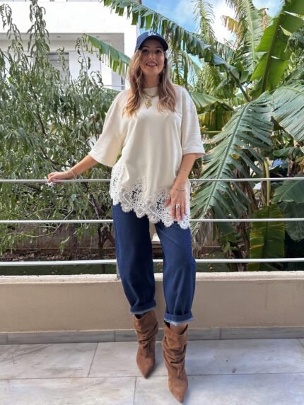 White Tshirt with lace