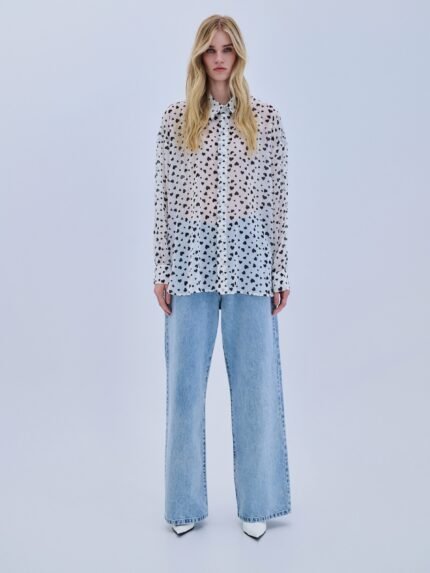 Combos White Shirt Hearts: λευκό πουκάμισο της μάρκας Combos με λεπτομέρειες σε σχήμα καρδιάς.