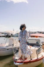 Φούστα Cherry Crash της Mersevi, ένα μοναδικό κομμάτι μόδας για γυναίκες.