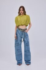 Cargo Pants Studio 83: Μοντέρνα παντελόνα cargo σε μπεζ απόχρωση, ιδανική για στυλ και άνεση.