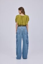 Cargo Pants Studio 83: Μοντέρνα παντελόνα cargo σε μπεζ απόχρωση, ιδανική για στυλ και άνεση. - View 2