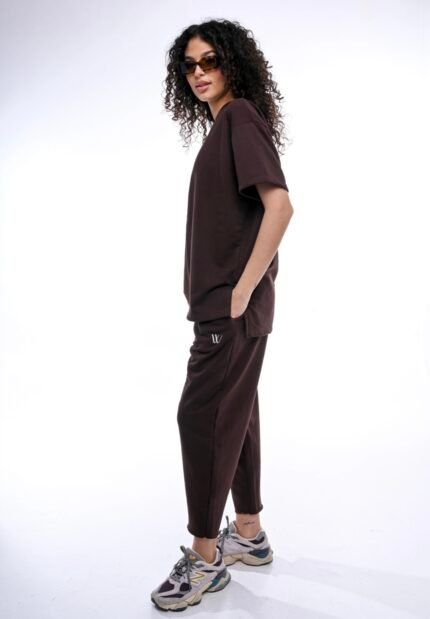 Wanderlust Brown Barrel Pant - καφέ παντελόνα από 100% λινό, ιδανική για άνεση και στυλ.