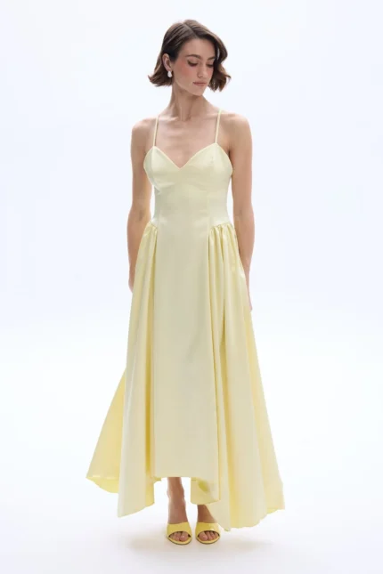 Κίτρινο φόρεμα Denise Dress Yellow από Be A Bee, ιδανικό για καλοκαιρινές εμφανίσεις.