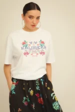 Bee me | white kalimera tshirt