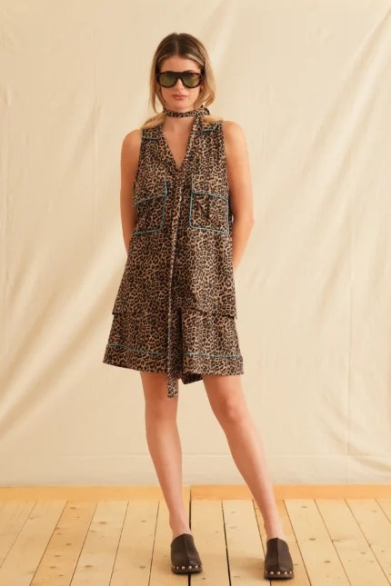 Γυναικείο Animal Safari Shirt της Georgina Trikogia, διαθέσιμο στο Felicia Concept στα Χανιά. - View 2