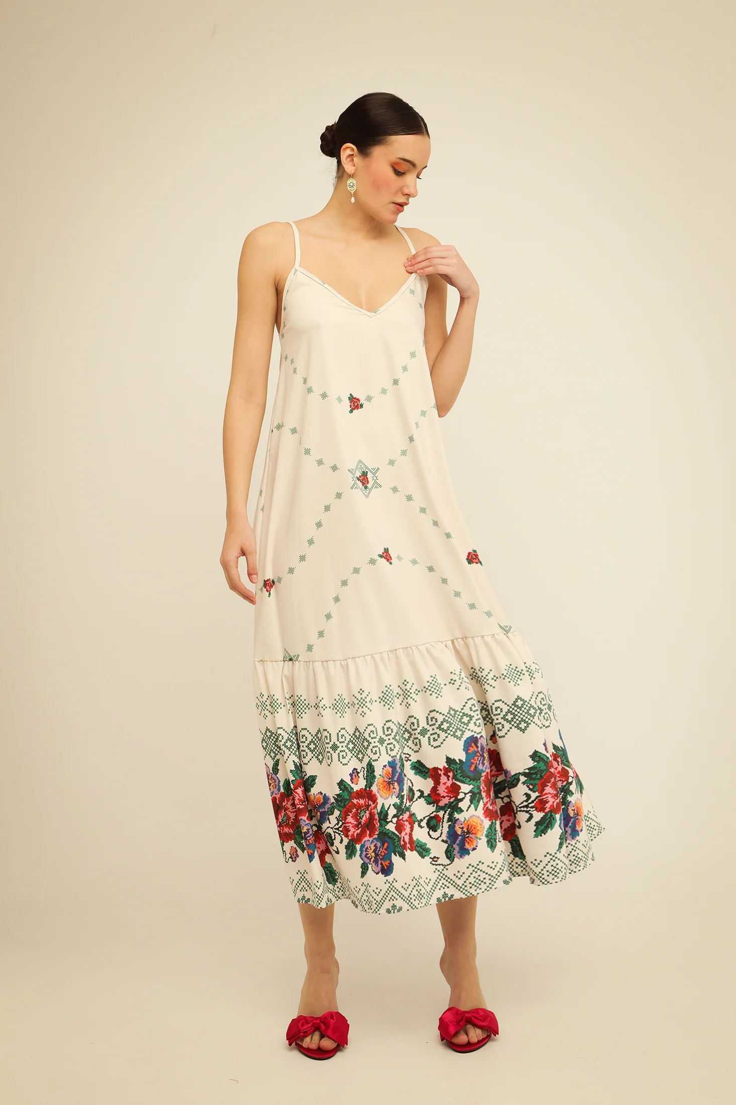 Bee me | Bella ivory dress