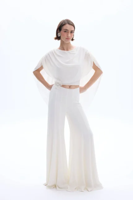 Be A Bee Kassandra Pants Ivory, λευκή κομψή παντελόνα, ιδανική για το Felicia Concept στα Χανιά.