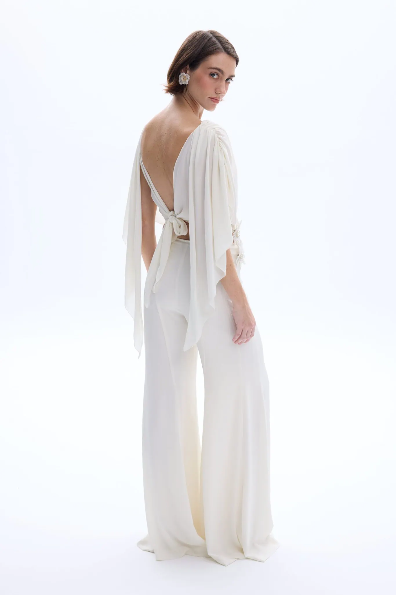 Be A Bee Kassandra Pants Ivory, λευκή κομψή παντελόνα, ιδανική για το Felicia Concept στα Χανιά. - View 2