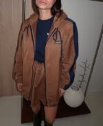 Inna Manoli | HEAVYWEIGHT TECHNICAL GABARDINE JACKET CAMEL WITH BLUE STRIPE - Image 2